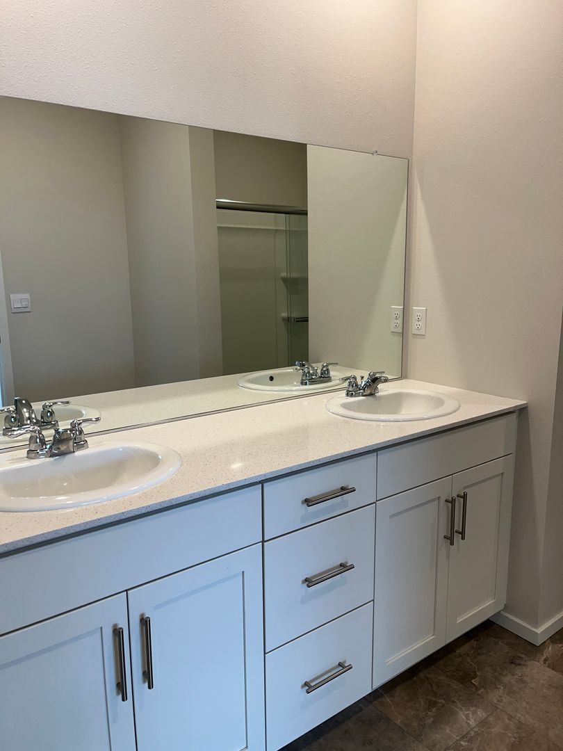 Please do not disturb Tenants. Beautiful one story home in quiet new neighborhood in Prineville property image