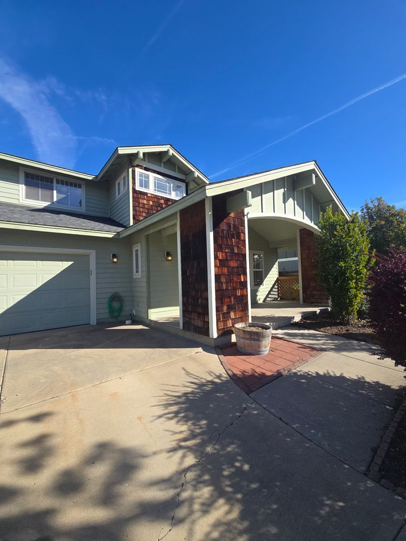 Charming Home with Gas Fireplace, Large Yard, Shed & Raised Garden Beds – Close to Parks property image