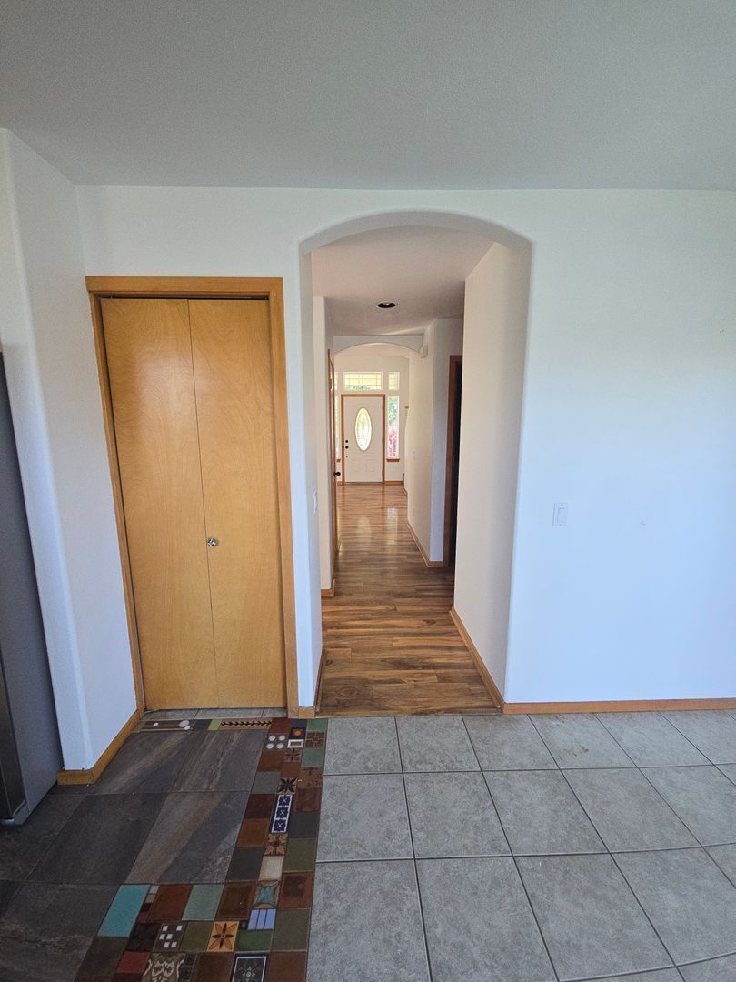 Charming Home with Gas Fireplace, Large Yard, Shed & Raised Garden Beds – Close to Parks property image