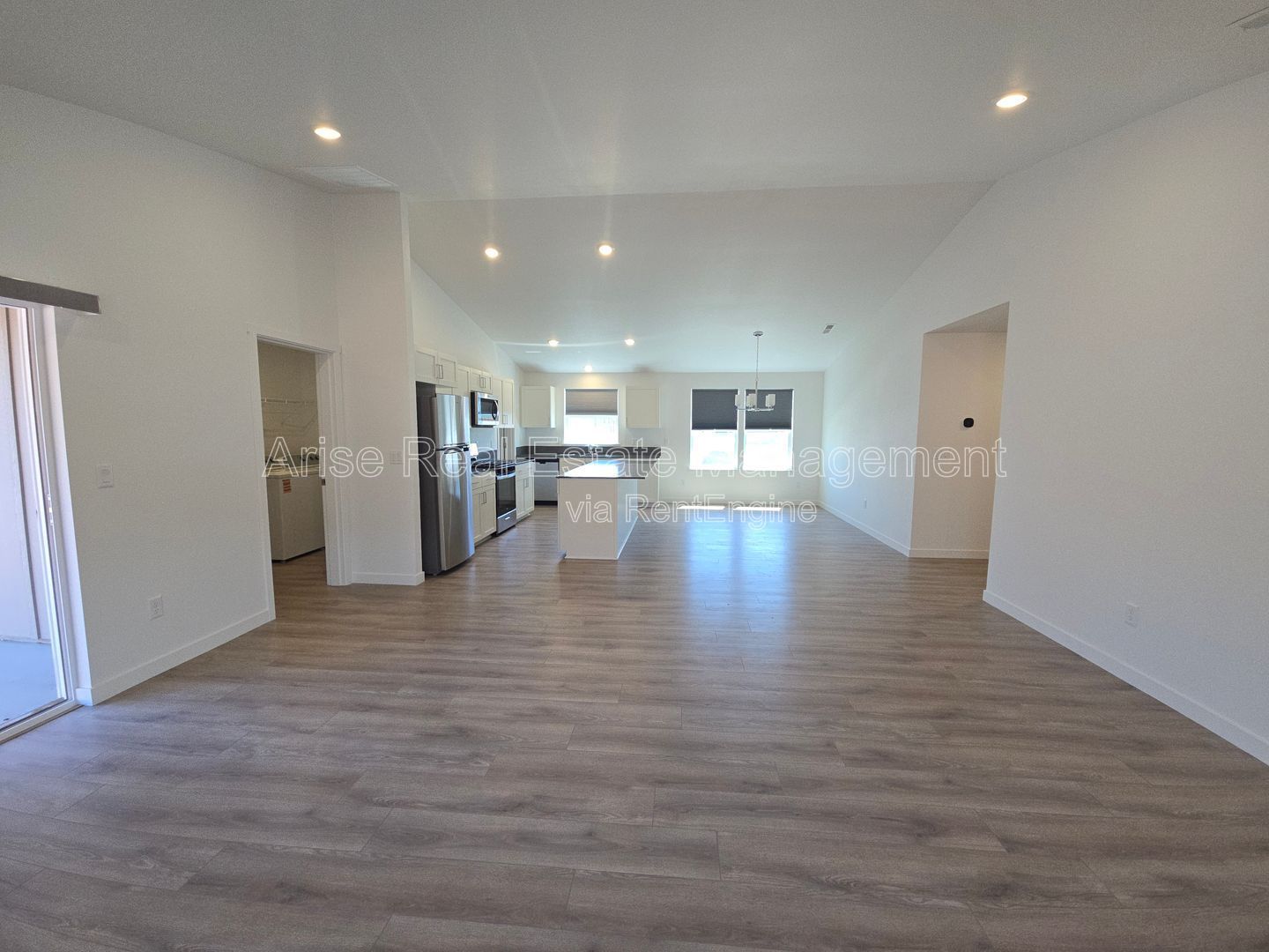 Beautiful, light-filled 3-bedroom, 2-bath home property image