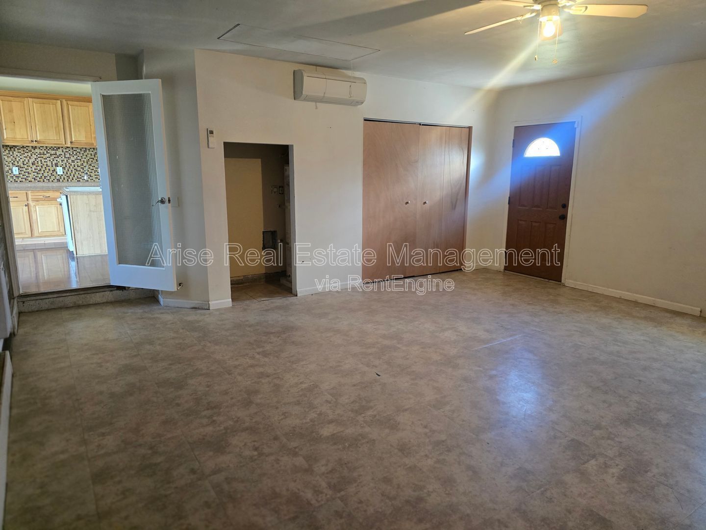 Fully fenced backyard, beautiful mountain views, close to the lake, and just a short drive to Redmond. Enjoy the perfect blend of peaceful surroundings and convenient access to nearby amenities. property image